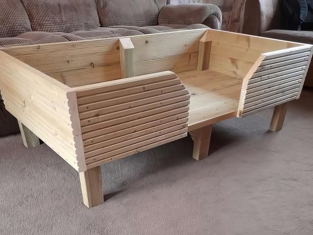 Medium Raised Dog Bed