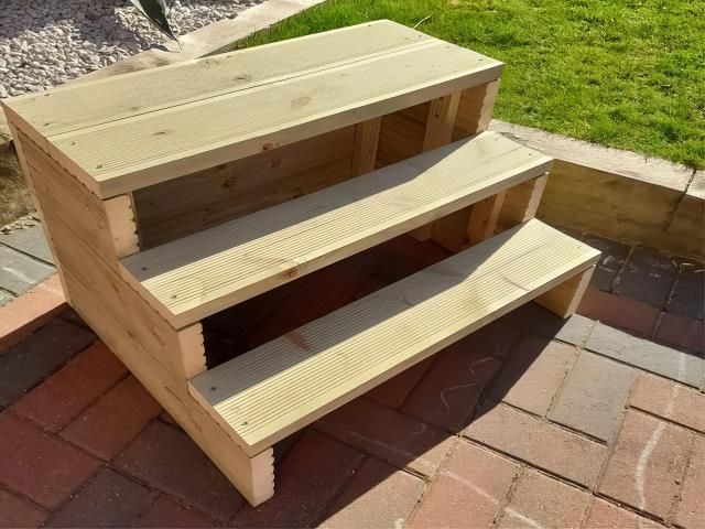 Brenda Caravan Steps 70cm Wide