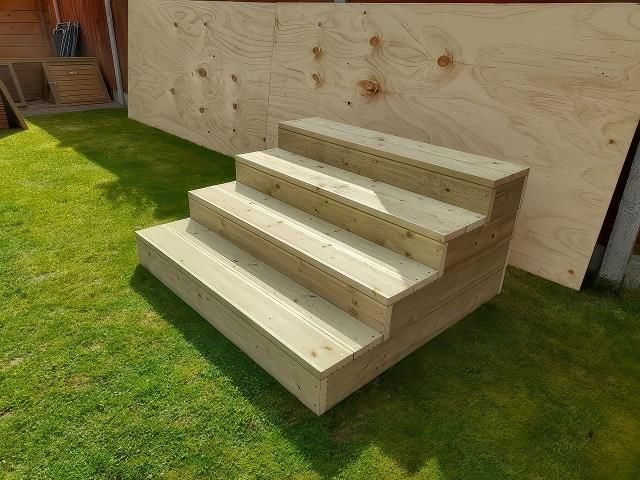 Dunton Decking Steps 90cm wide