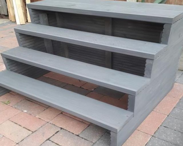 Fobbing Caravan Steps 90cm