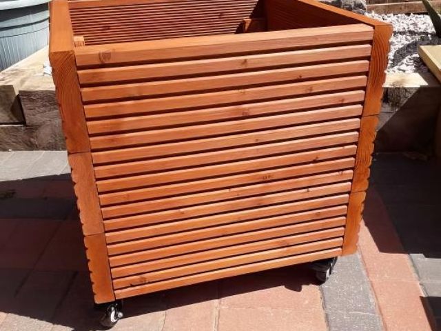 Square Planter Wheeled